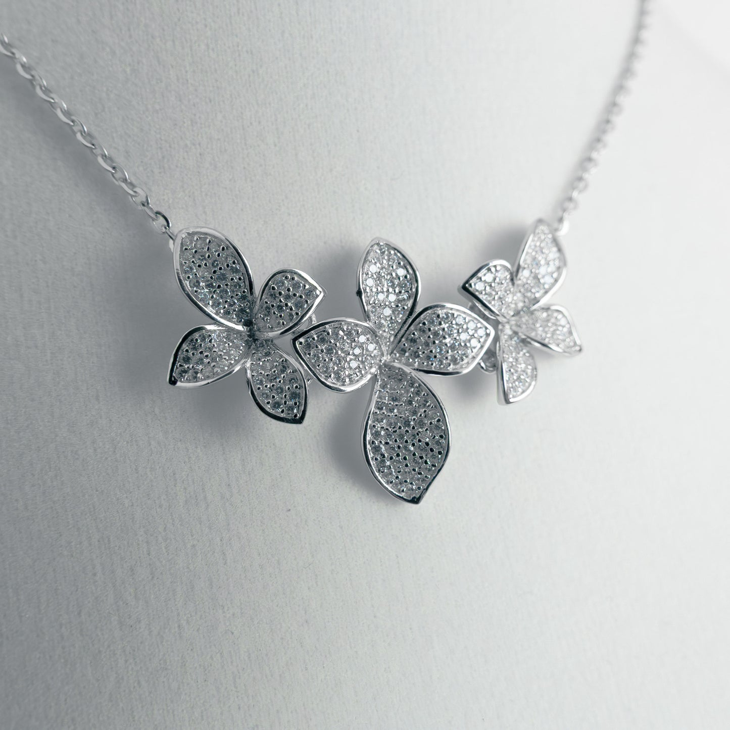 Necklace Italian Sterling Silver - Flower shape