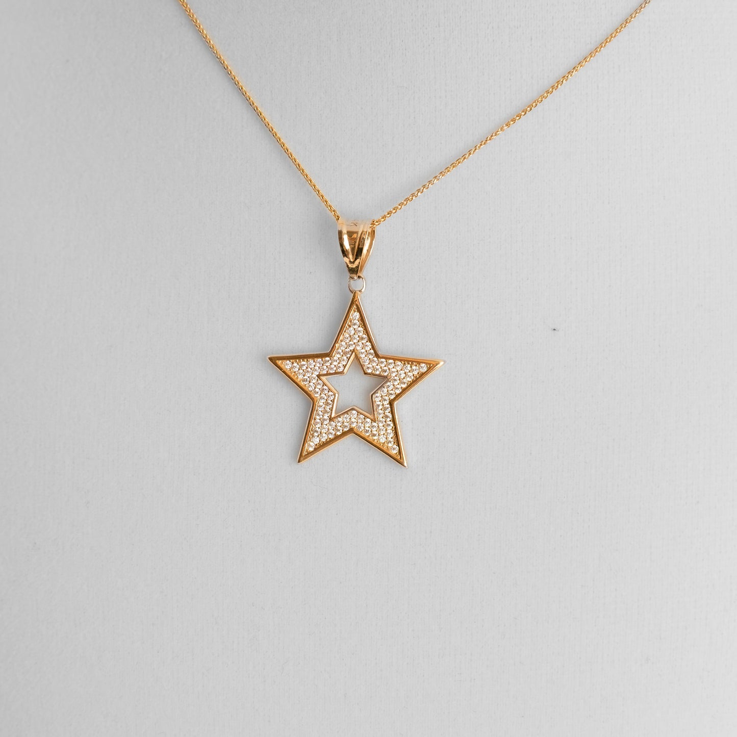 14K Gold Necklace Star Shape
