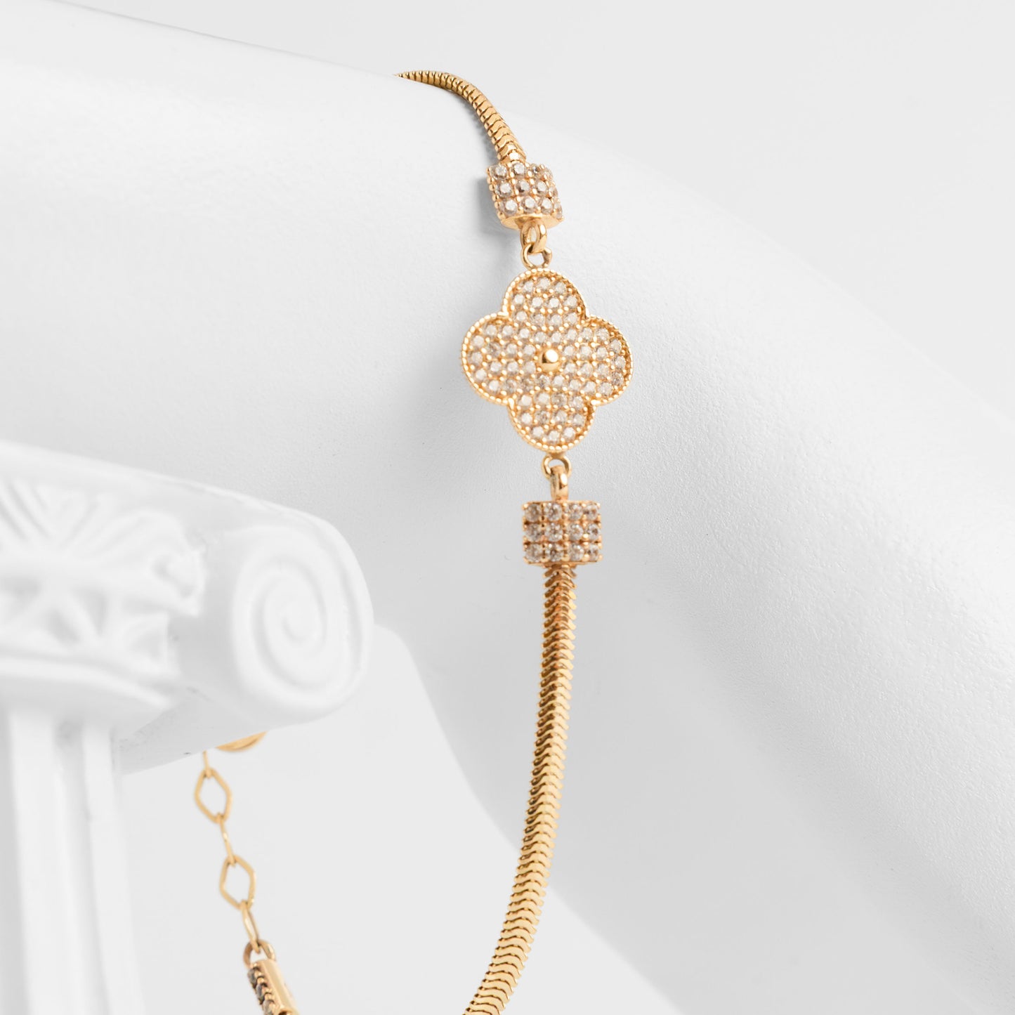14K Gold Bracelets Clover Shape With Lab Diamonds