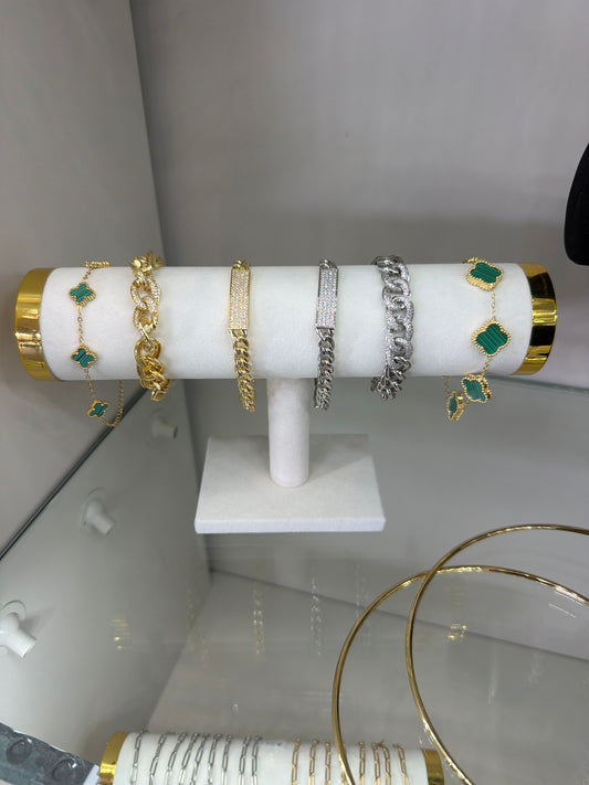 Fine Jewelry bracelet gold plated with charms