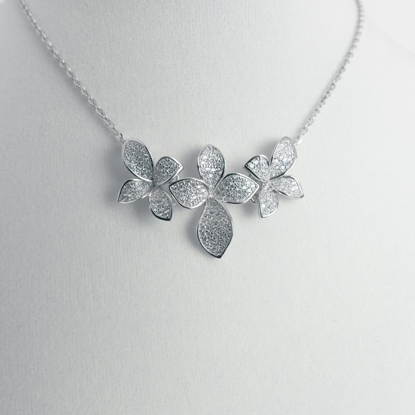 Necklace Italian Sterling Silver - Flower shape