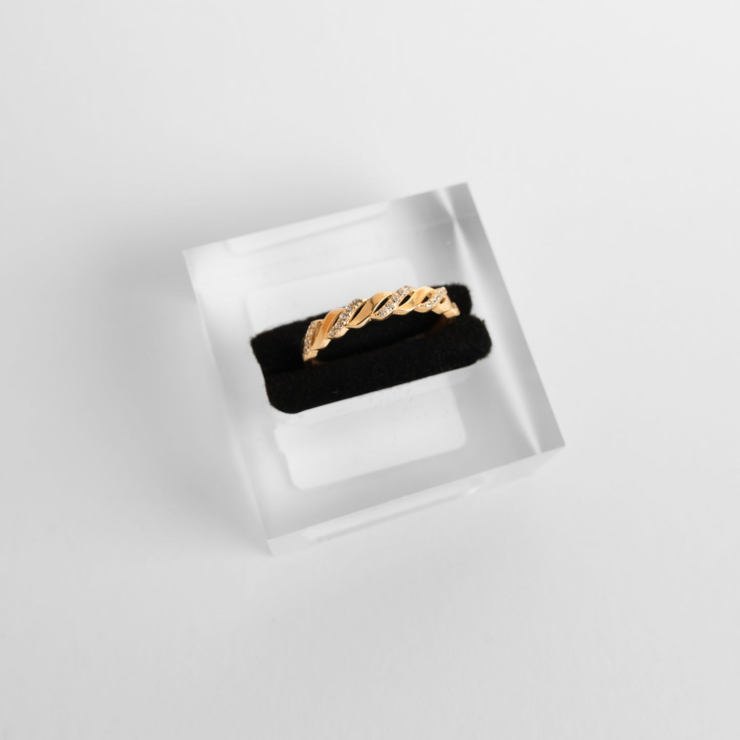 14K Gold Ring Lab Diamond Twisted Band