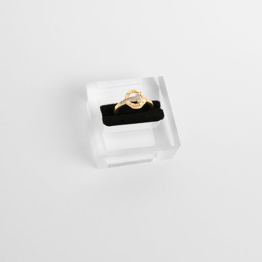 10k Gold ring lab diamond