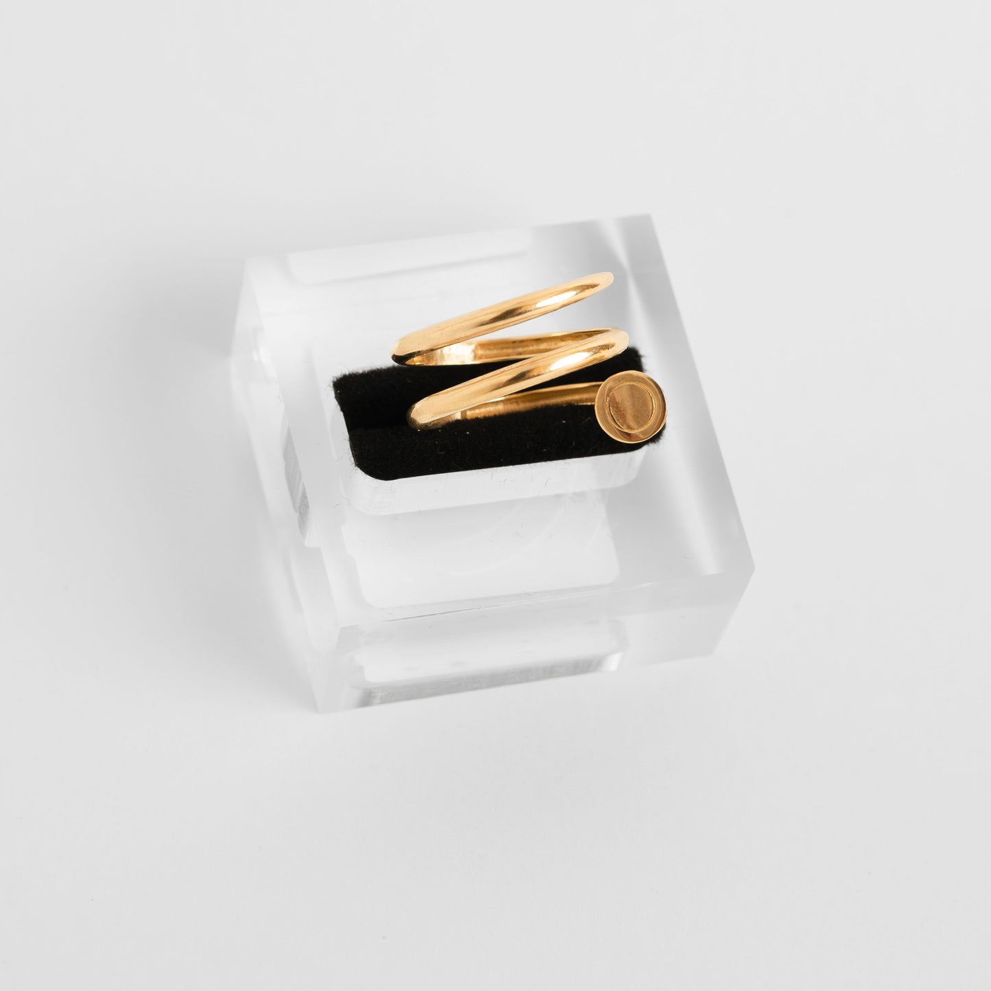 10k Gold adjustable ring lab diamond