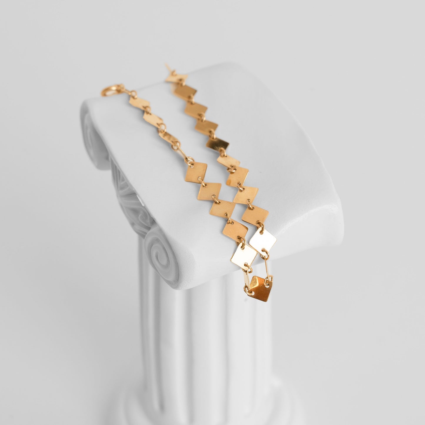 14k Gold Bracelet multiple diamond shape