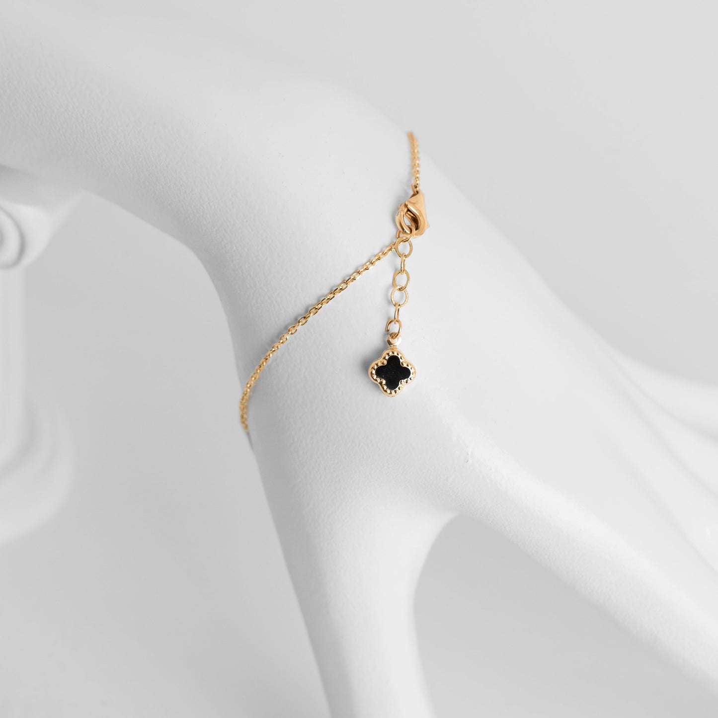 14k Gold Bracelet clover